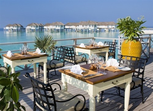 azzuri滨海海鲜酒家