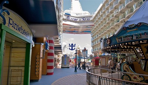 海洋魅丽号娱乐区