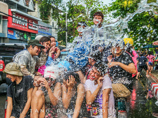 泰国泼水节